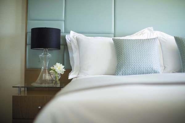 RSSC, Seven Seas Voyager, Voyager Suite 1.jpg